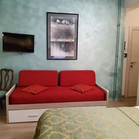 Annadia Sweet Home B&B 丽都迪奥斯蒂亚 客房 照片